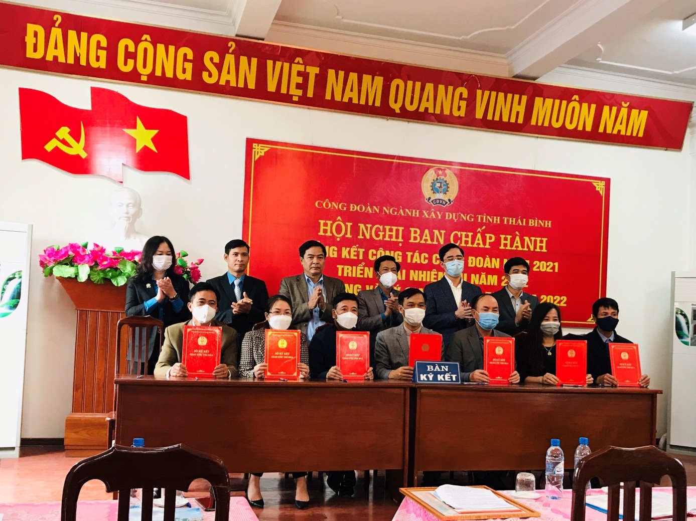 Công đoàn ngành Xây dựng tỉnh Thái Bình phát động và ký giao ước thi đua năm 2022