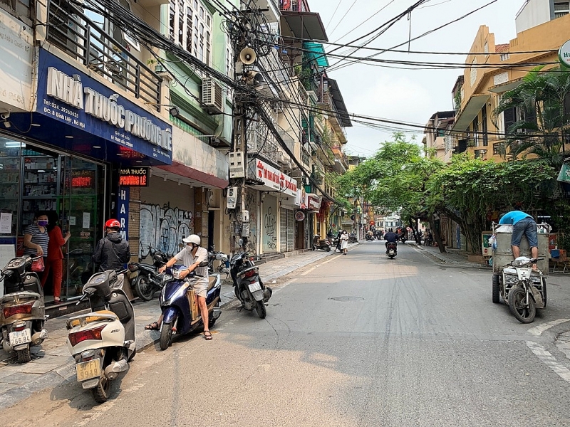 pho phuong ha noi vang ve sau lenh dong cua quan xa nha hang