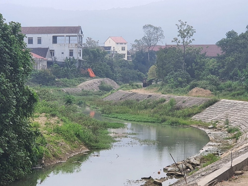 bai 10 ha tinh co doi so khi la liet cac du an dau tu cong doi von cham tien do