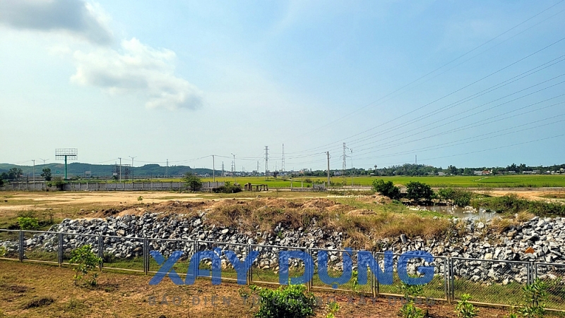 can canh nut giao bi bo roi tren cao toc quang ngai da nang