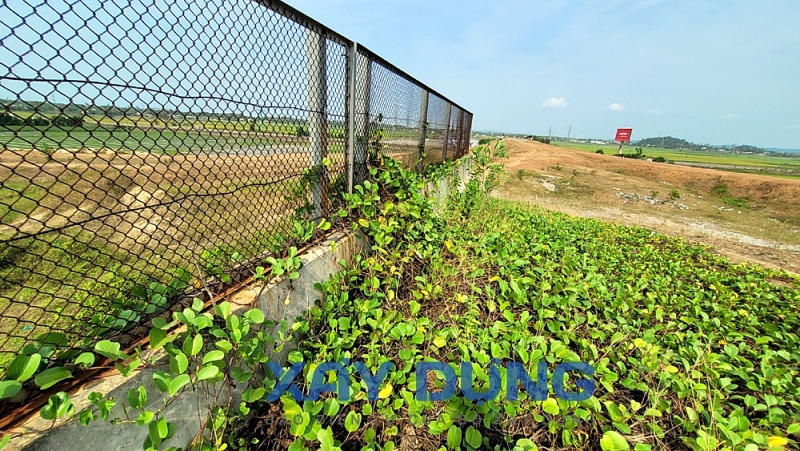 can canh nut giao bi bo roi tren cao toc quang ngai da nang