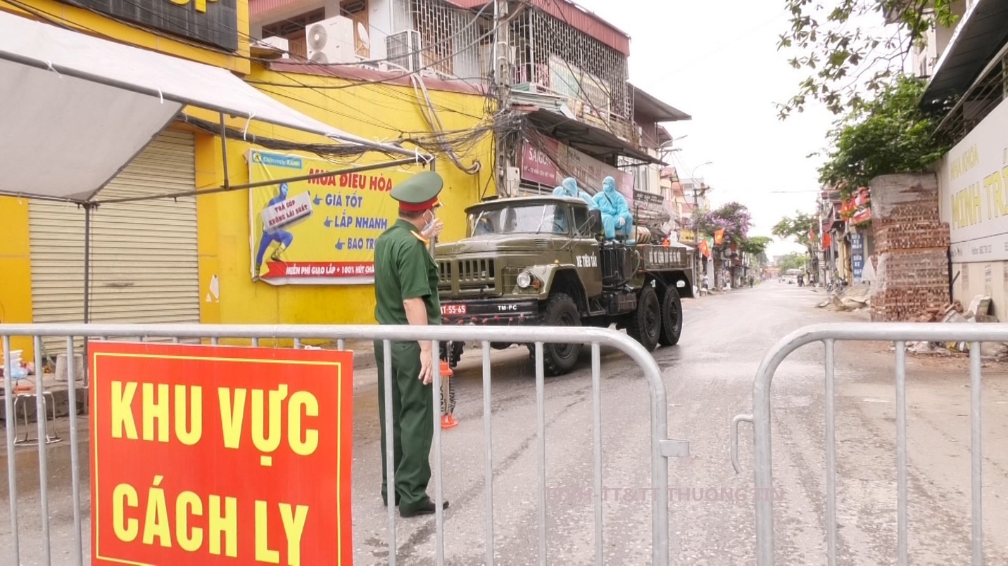 Thành ủy Hà Nội đình chỉ sinh hoạt cấp ủy Giám đốc Hacinco do vi phạm quy định phòng chống dịch