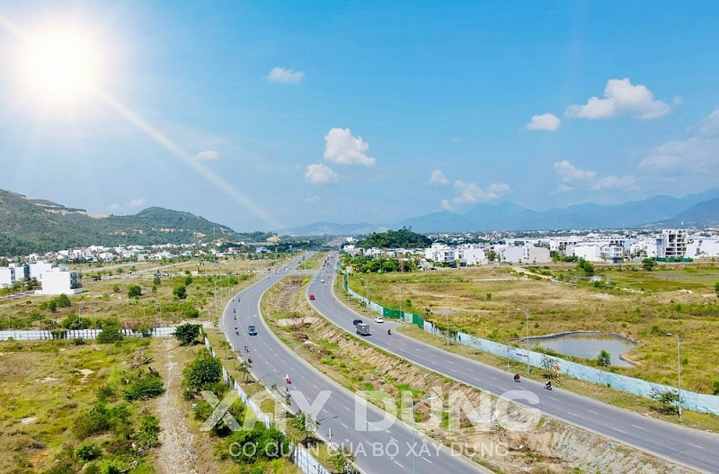 khanh hoa du an san lap va trong cay xanh duong vo nguyen giap got chan cho vua giay