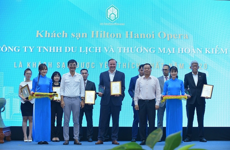 hilton ha noi opera duoc vinh danh la khach san duoc yeu thich nhat