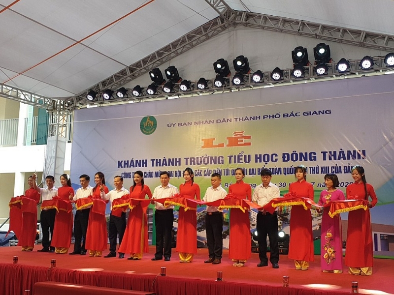 bac giang khanh thanh hai cong trinh trong diem chao mung dai hoi dang bo thanh pho