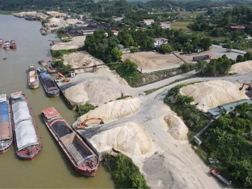 Đoan Hùng (Phú Thọ): Hết giấy phép hoạt động bến thủy nội địa, nhiều doanh nghiệp vẫn ngang nhiên hoạt động?