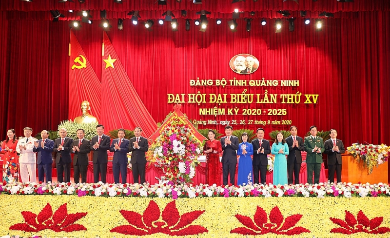 quang ninh doi moi tu duy tam nhin chien luoc phan dau tro thanh trung tam phat trien nang dong toan dien cua phia bac