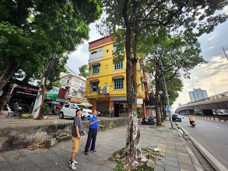 dong da ha noi dau tu chinh trang dong bo tuyen pho nguyen chi thanh tuyen pho diem ve van minh do thi cua thu do