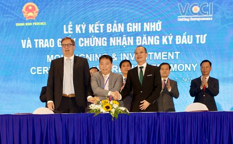 stavian chemical no luc tang cuong kha nang tu chu cua nganh nhua va hoa dau viet nam