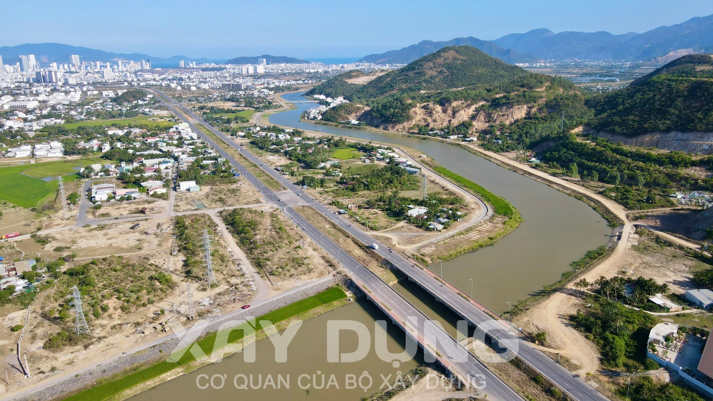 he mo vung thi truong moi day tiem nang cua bat dong san khanh hoa