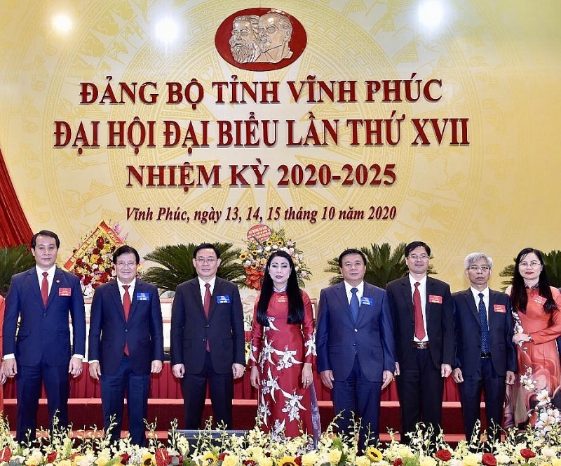 nguyen giam doc so xay dung vinh phuc duoc bau lam pho bi thu tinh uy nhiem ky 2020 2025