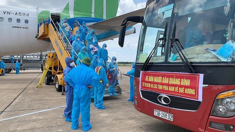 quang binh tiep tuc don cong dan tu mien nam ve que bang tau hoa