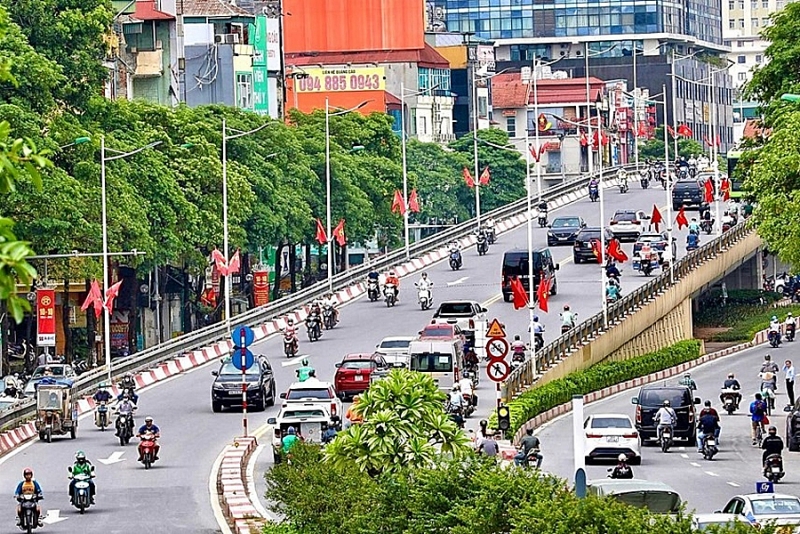 ha noi ruc ro co hoa chao mung 68 nam ngay giai phong thu do