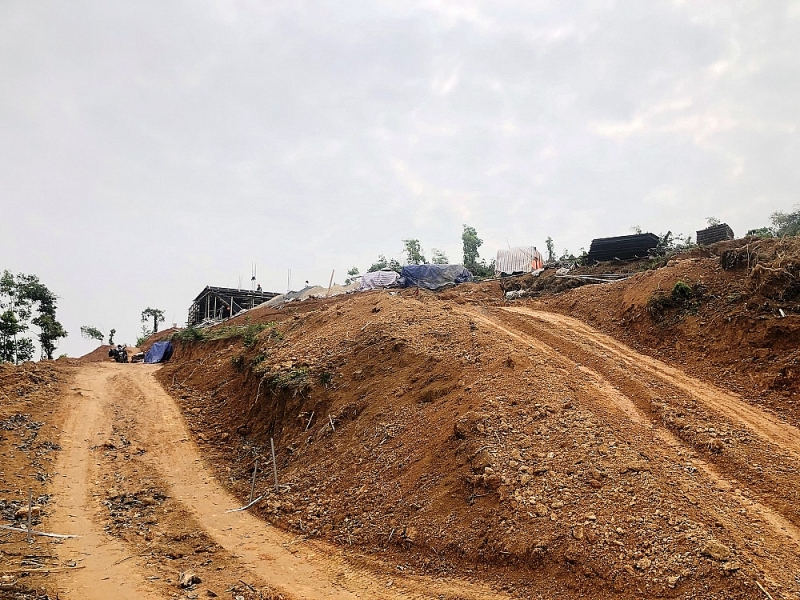 da u hie u lu a da o trong rao ba n bie t thu ta i du an khu nghi duong cao cap long thanh hoa binh resort