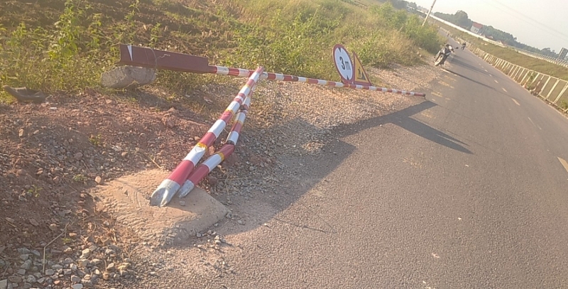 duong gom cao toc bac giang lang son xuong cap nghiem trong loi do dau