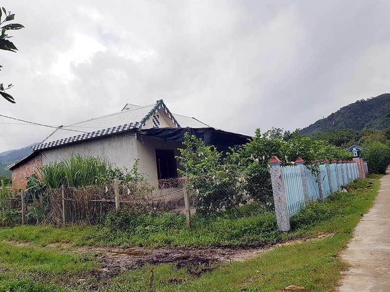 thua thien hue can bo xa ngang nhien xay nha tren dat nong nghiep